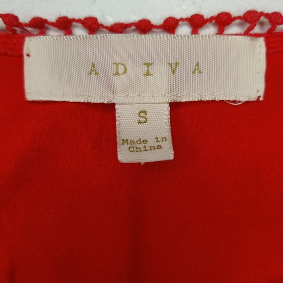 Adiva hot pink crochet lace top size S - Picture 3 of 3